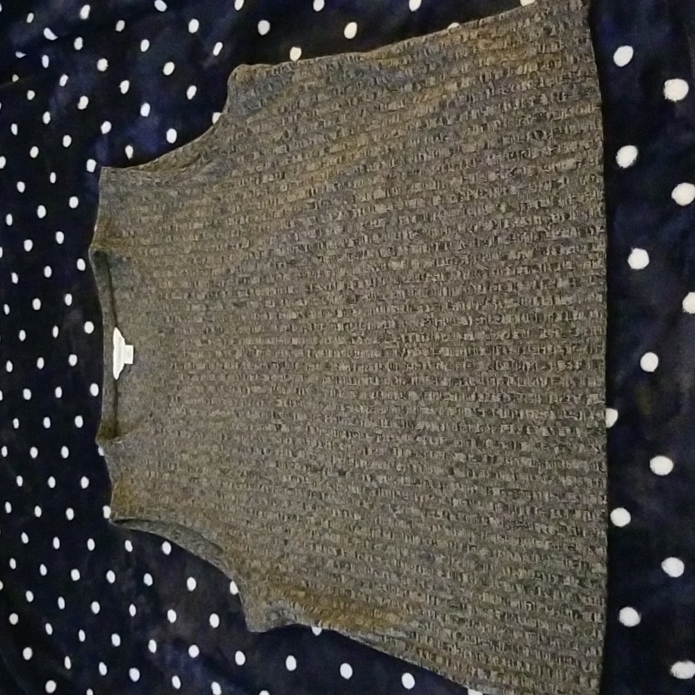 NWOT Liz Claiborne gray/black essential career top